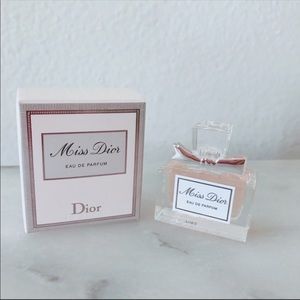 🎀DIOR🎀 Miss Dior 5 ml